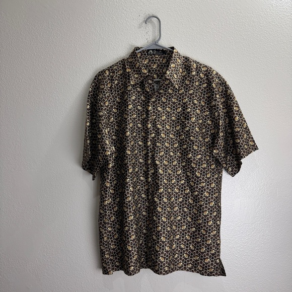 Shinawatra Silk Elephant Button Up Shirt Size Large